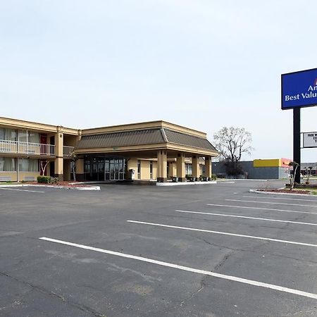 Americas Best Value Inn & Suites Greenville Bagian luar foto