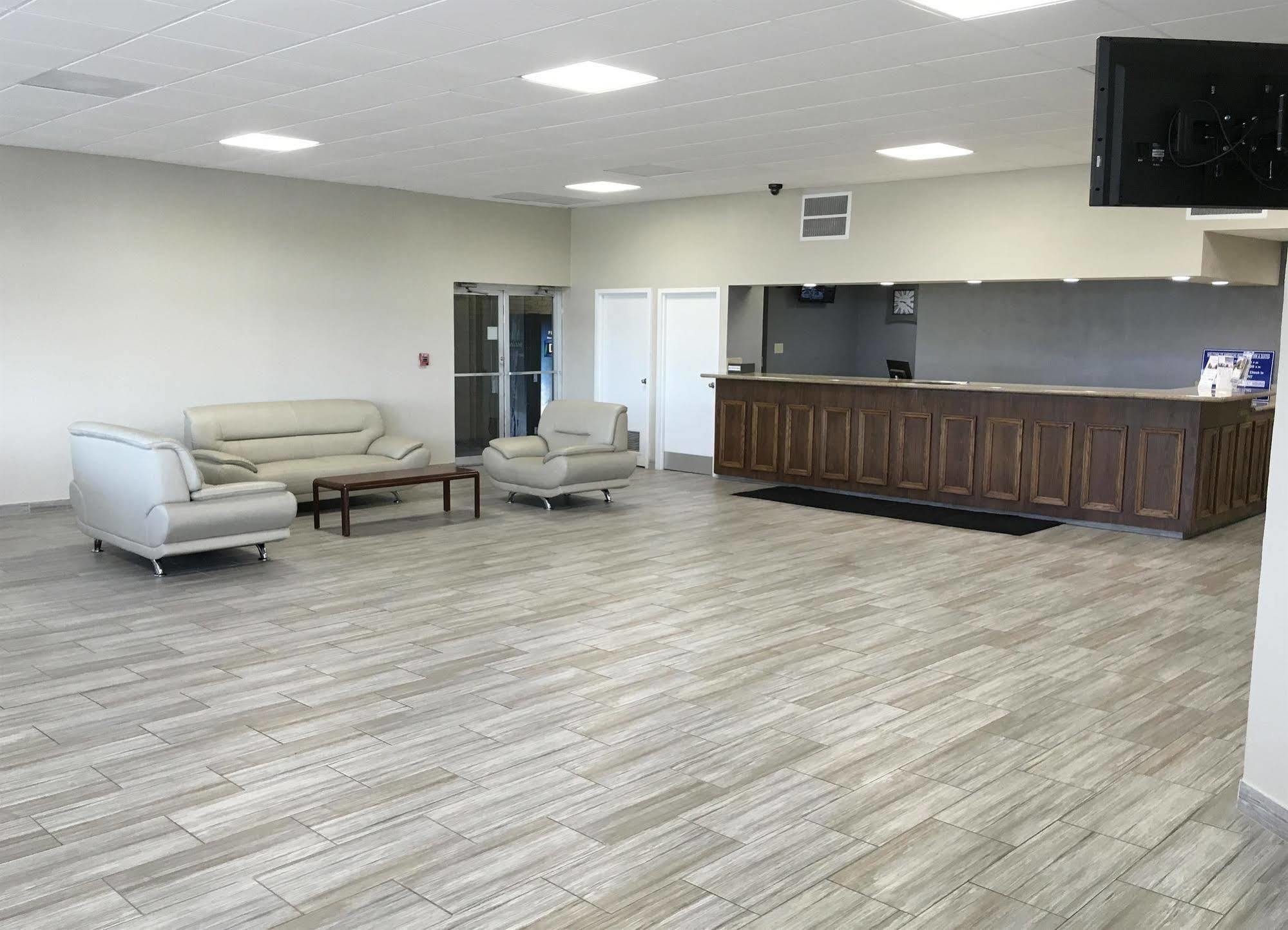 Americas Best Value Inn & Suites Greenville Bagian luar foto